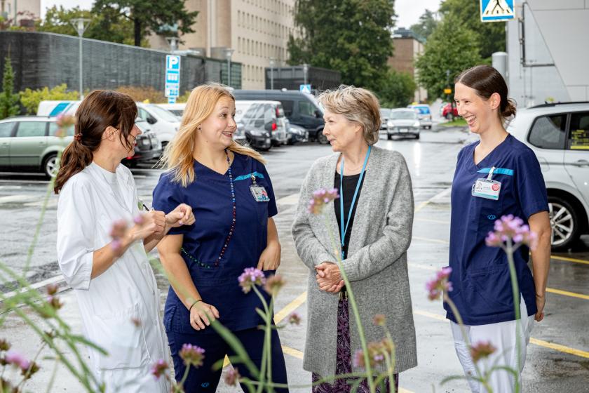 Katriina Peltola, Elisa Koskelainen, Raija Husa ja Jacoba Peterson-Hirvonen Syöpäkeskuksen Kliininen tutkimusyksikkö