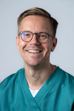 Eero Saari Apulaisylilääkäri, Akuutti, Jorvin yhteispäivystys.